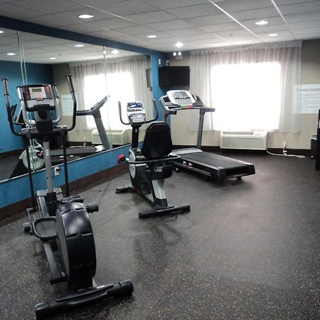 Holiday Inn Express & Suites Roanoke Rapids By Ihg Buitenkant foto