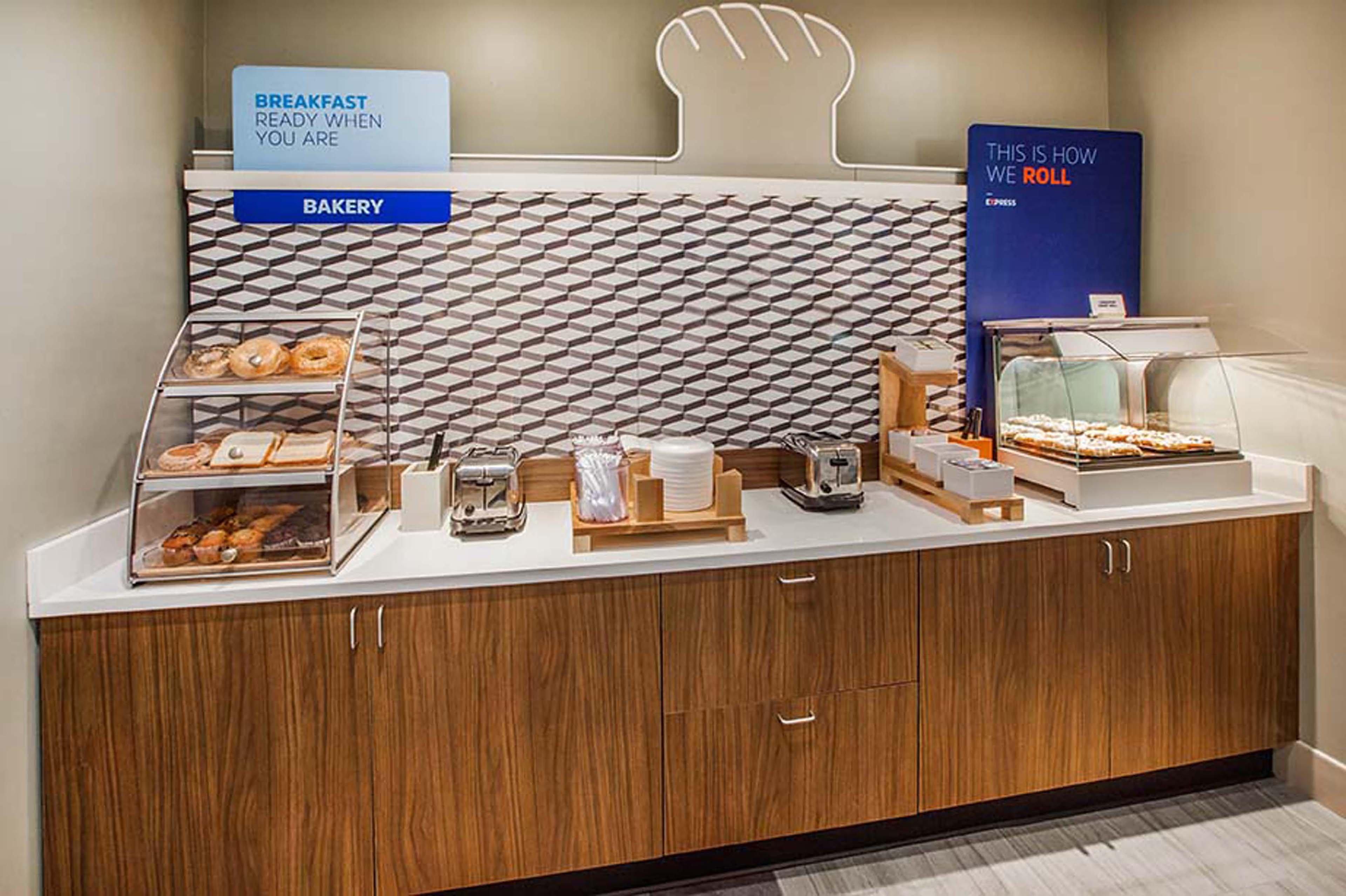 Holiday Inn Express & Suites Roanoke Rapids By Ihg Buitenkant foto