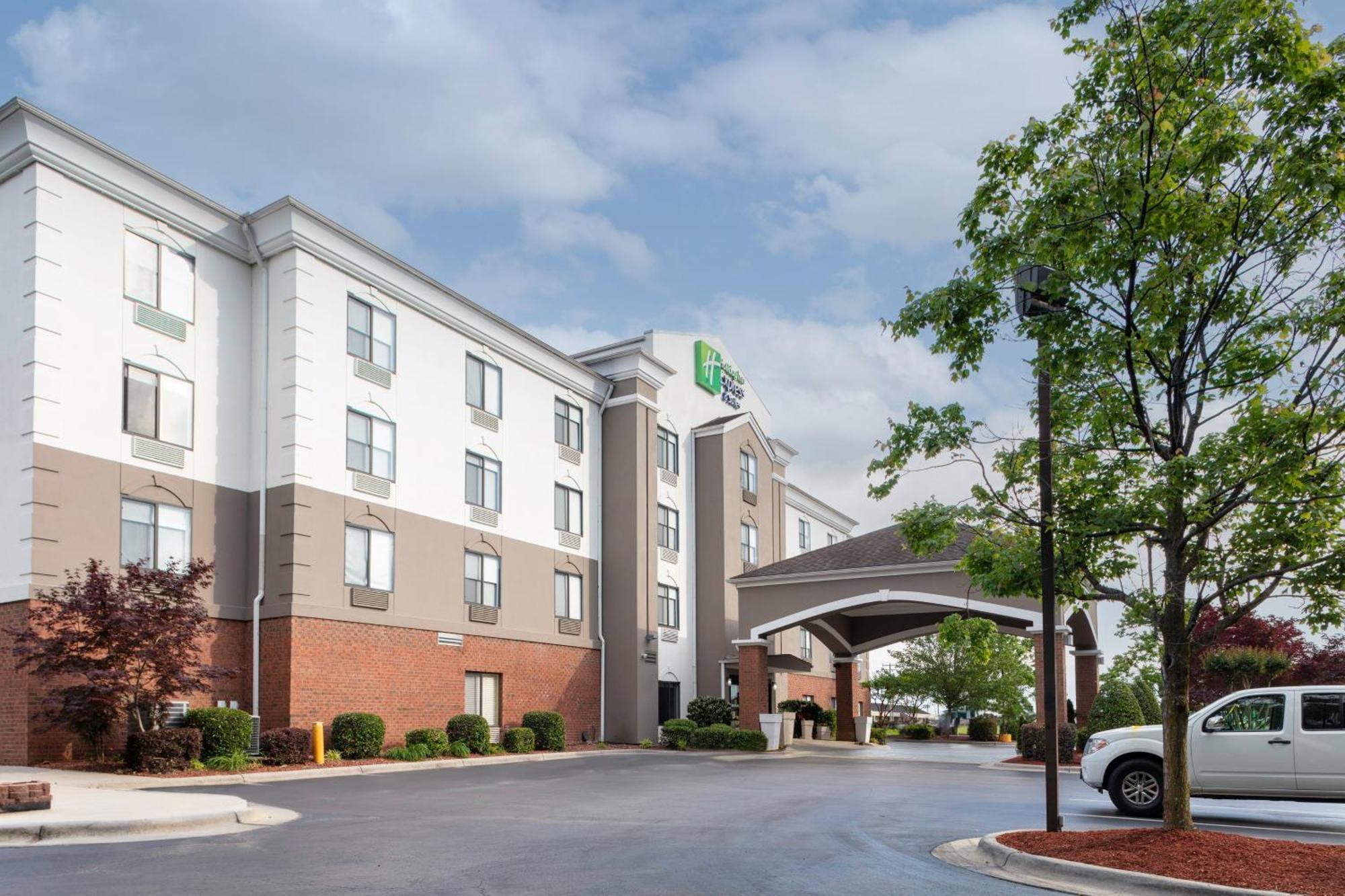 Holiday Inn Express & Suites Roanoke Rapids By Ihg Buitenkant foto