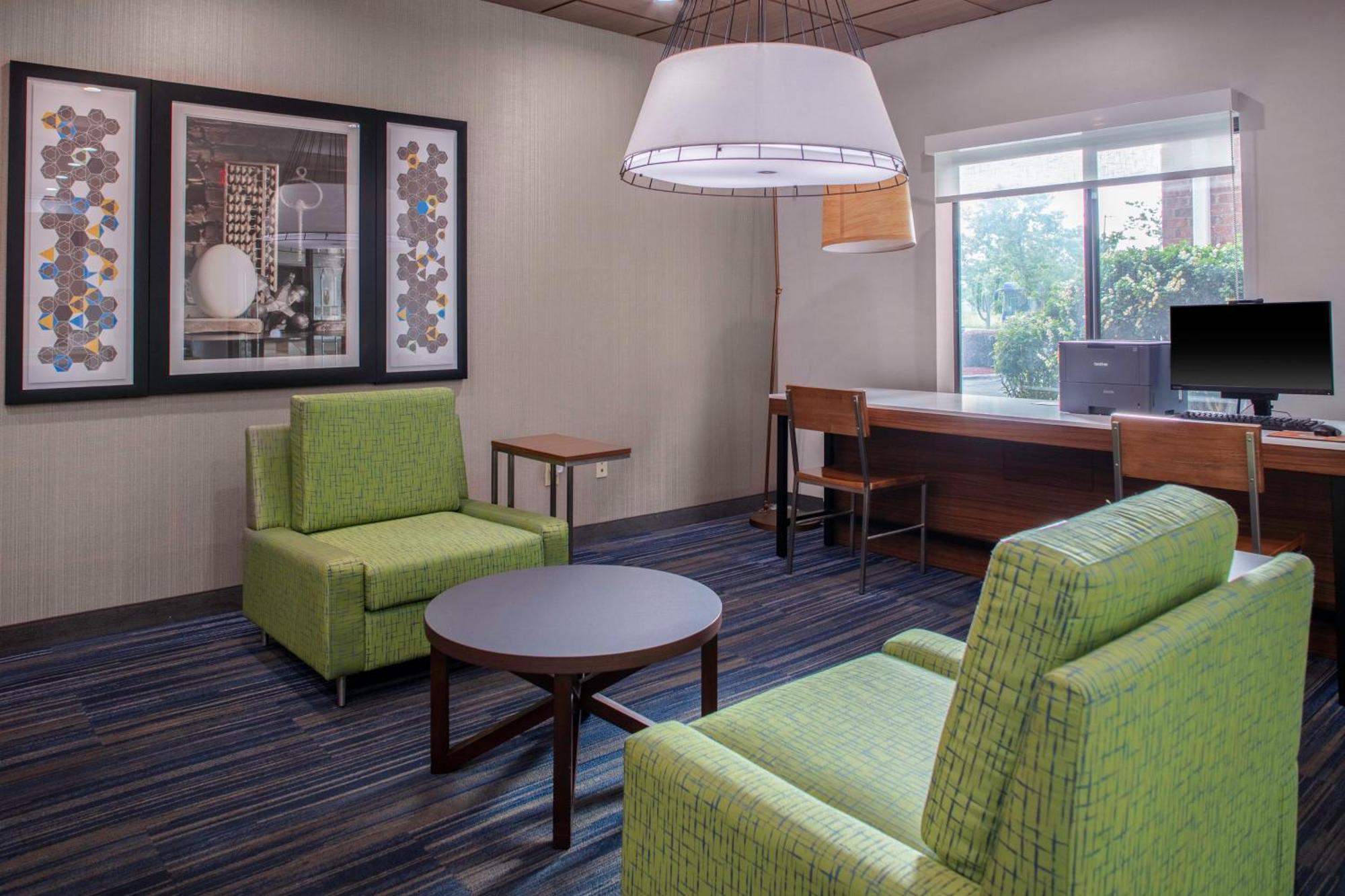 Holiday Inn Express & Suites Roanoke Rapids By Ihg Buitenkant foto