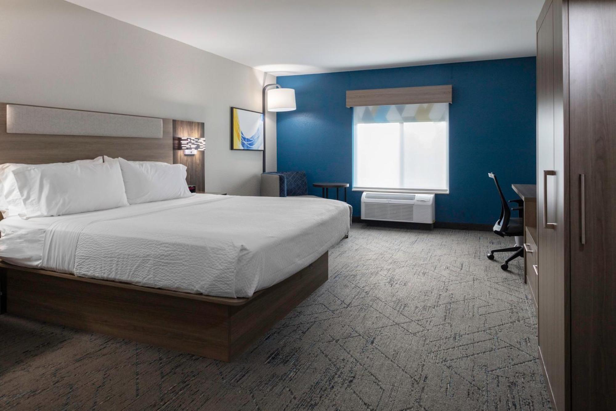 Holiday Inn Express & Suites Roanoke Rapids By Ihg Buitenkant foto