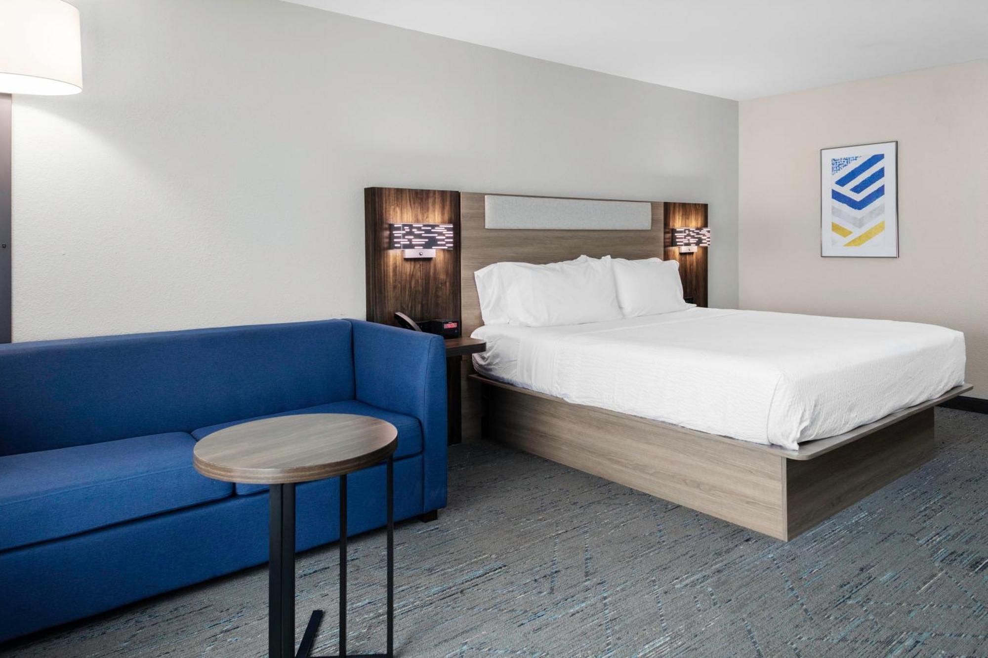 Holiday Inn Express & Suites Roanoke Rapids By Ihg Buitenkant foto