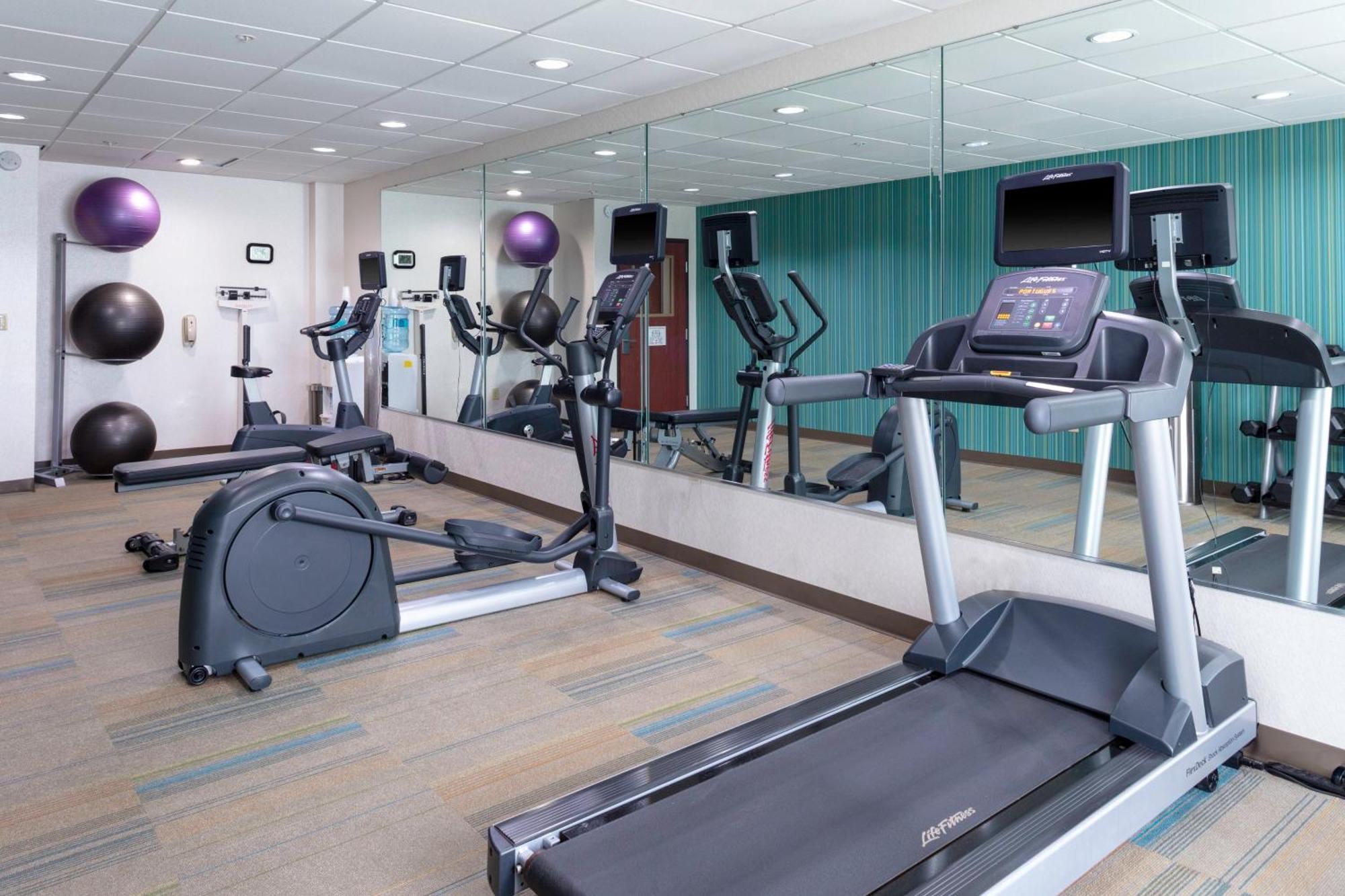 Holiday Inn Express & Suites Roanoke Rapids By Ihg Buitenkant foto