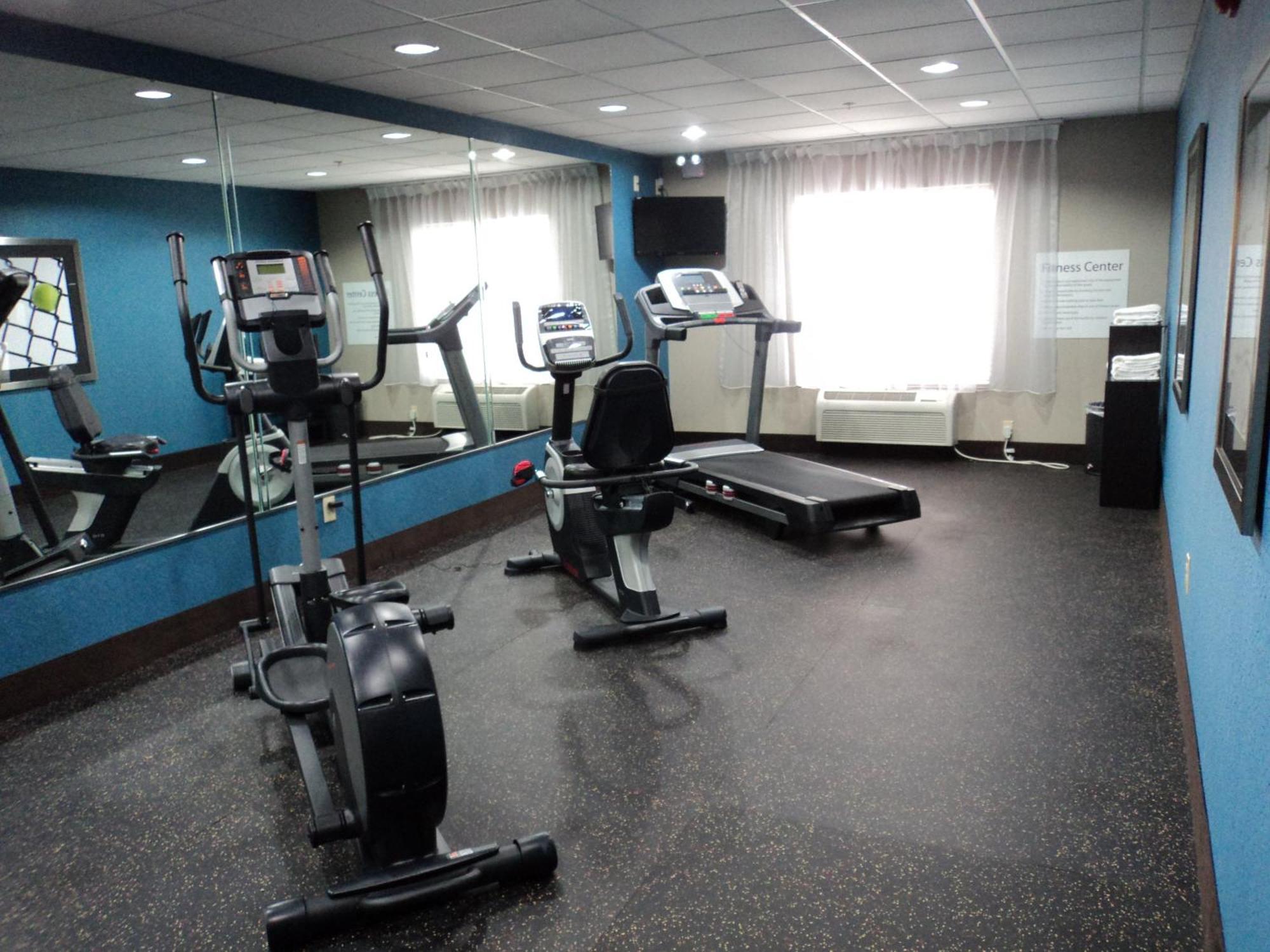 Holiday Inn Express & Suites Roanoke Rapids By Ihg Buitenkant foto