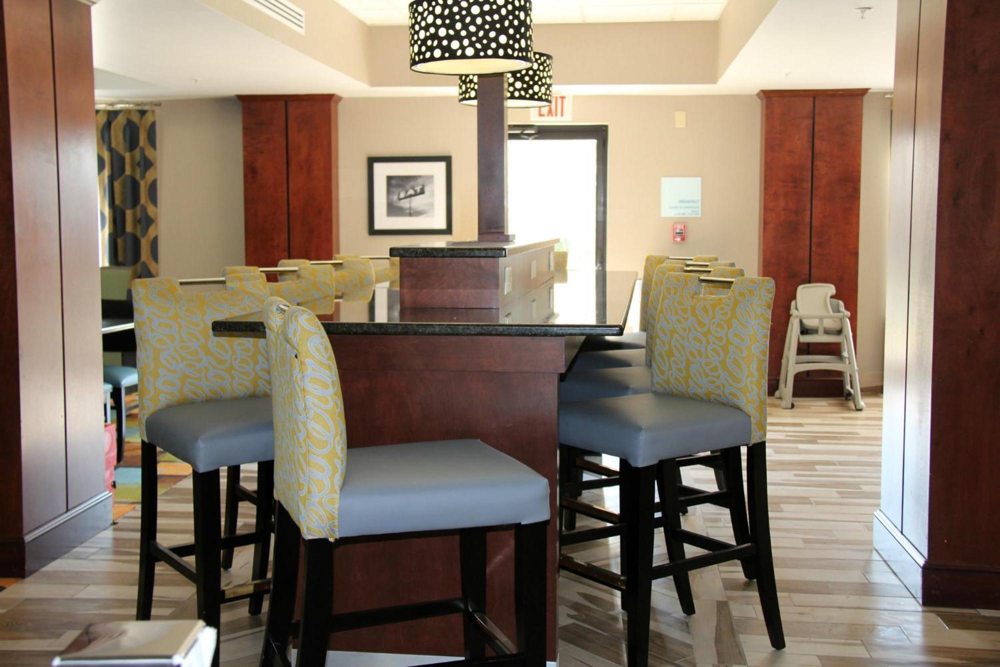 Holiday Inn Express & Suites Roanoke Rapids By Ihg Buitenkant foto