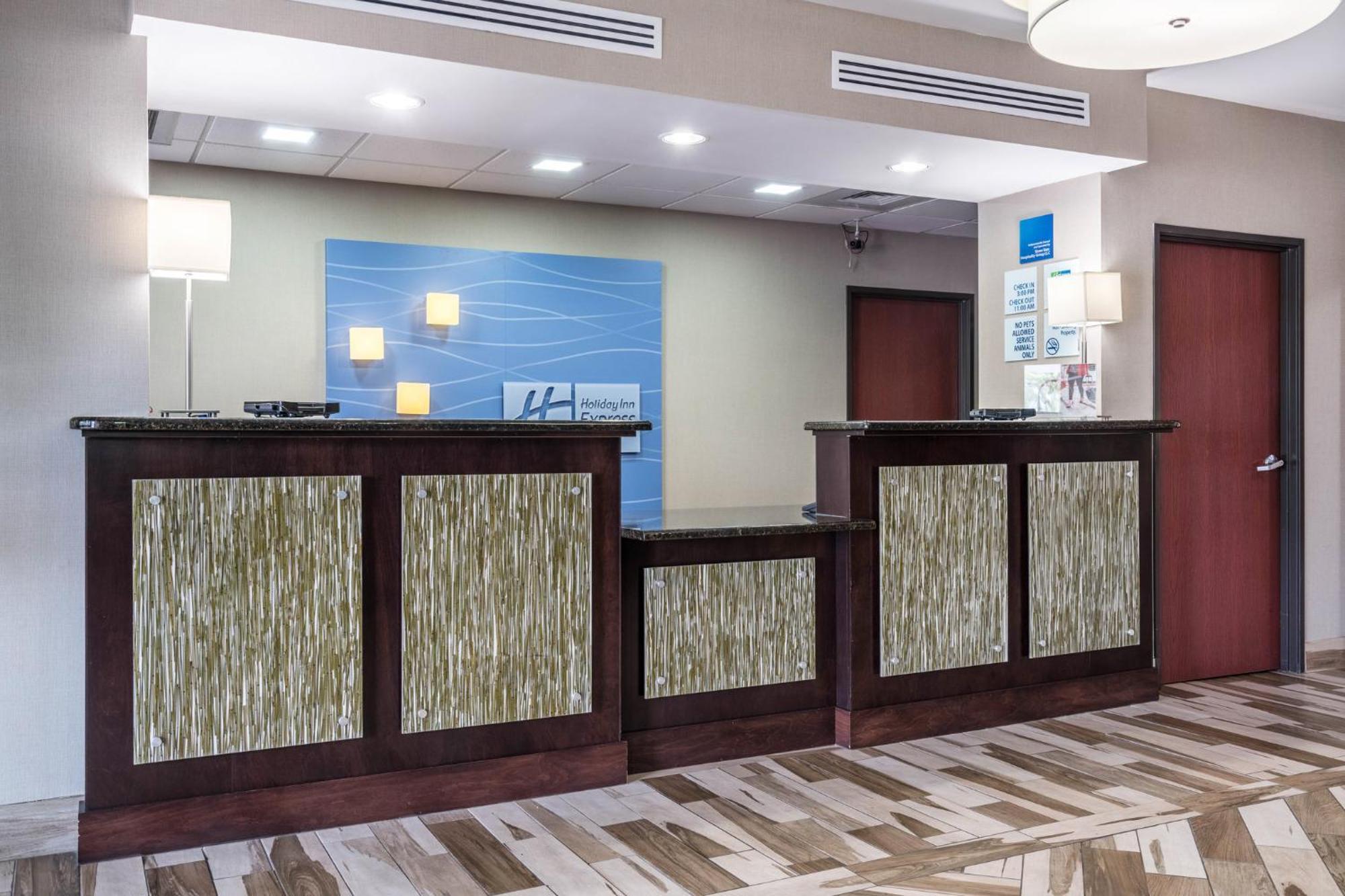 Holiday Inn Express & Suites Roanoke Rapids By Ihg Buitenkant foto