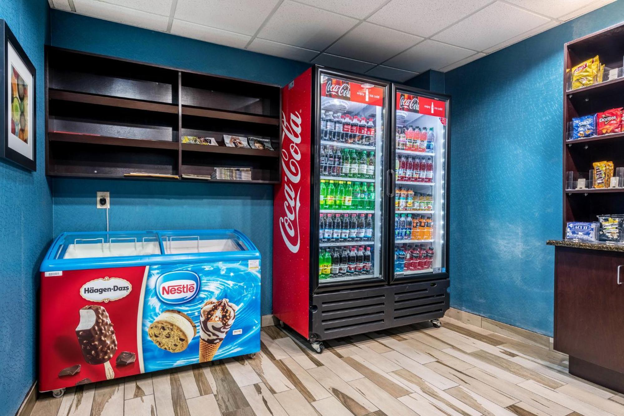 Holiday Inn Express & Suites Roanoke Rapids By Ihg Buitenkant foto