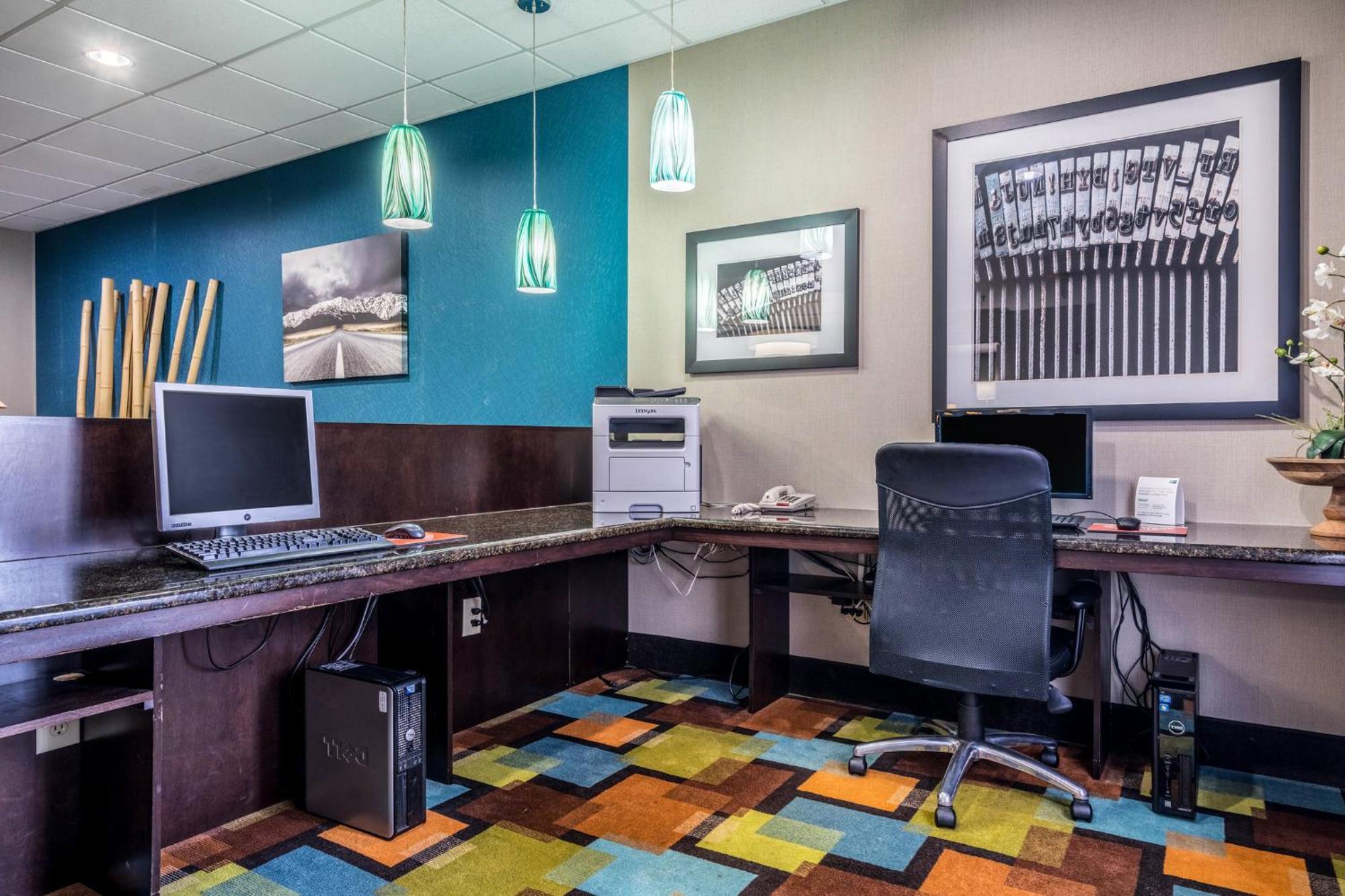 Holiday Inn Express & Suites Roanoke Rapids By Ihg Buitenkant foto