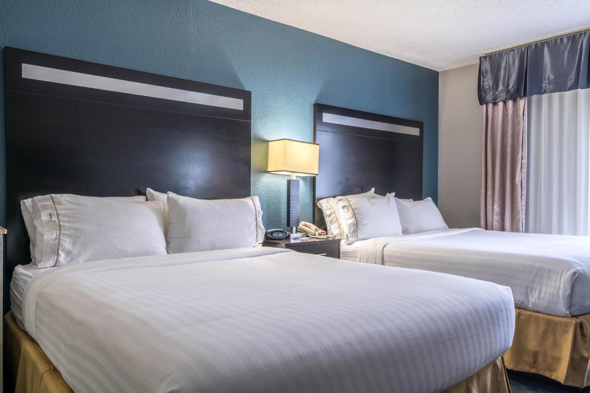 Holiday Inn Express & Suites Roanoke Rapids By Ihg Buitenkant foto