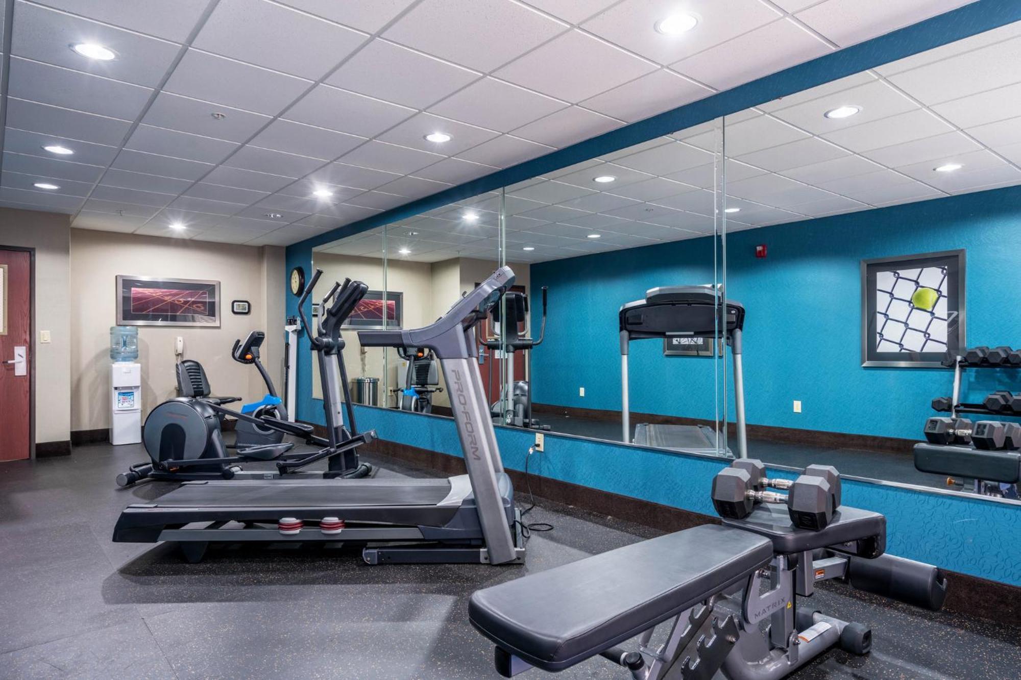 Holiday Inn Express & Suites Roanoke Rapids By Ihg Buitenkant foto